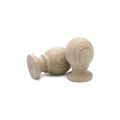 Nahaufnahme von 33 mm Eichenholz Möbelknopf showing wood grain