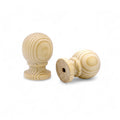 lähikaader  33 mm pine puidust mööblinupp showing wood grain