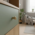 29 mm Pilz Eichenholz Möbelknopf installed on cabinet door